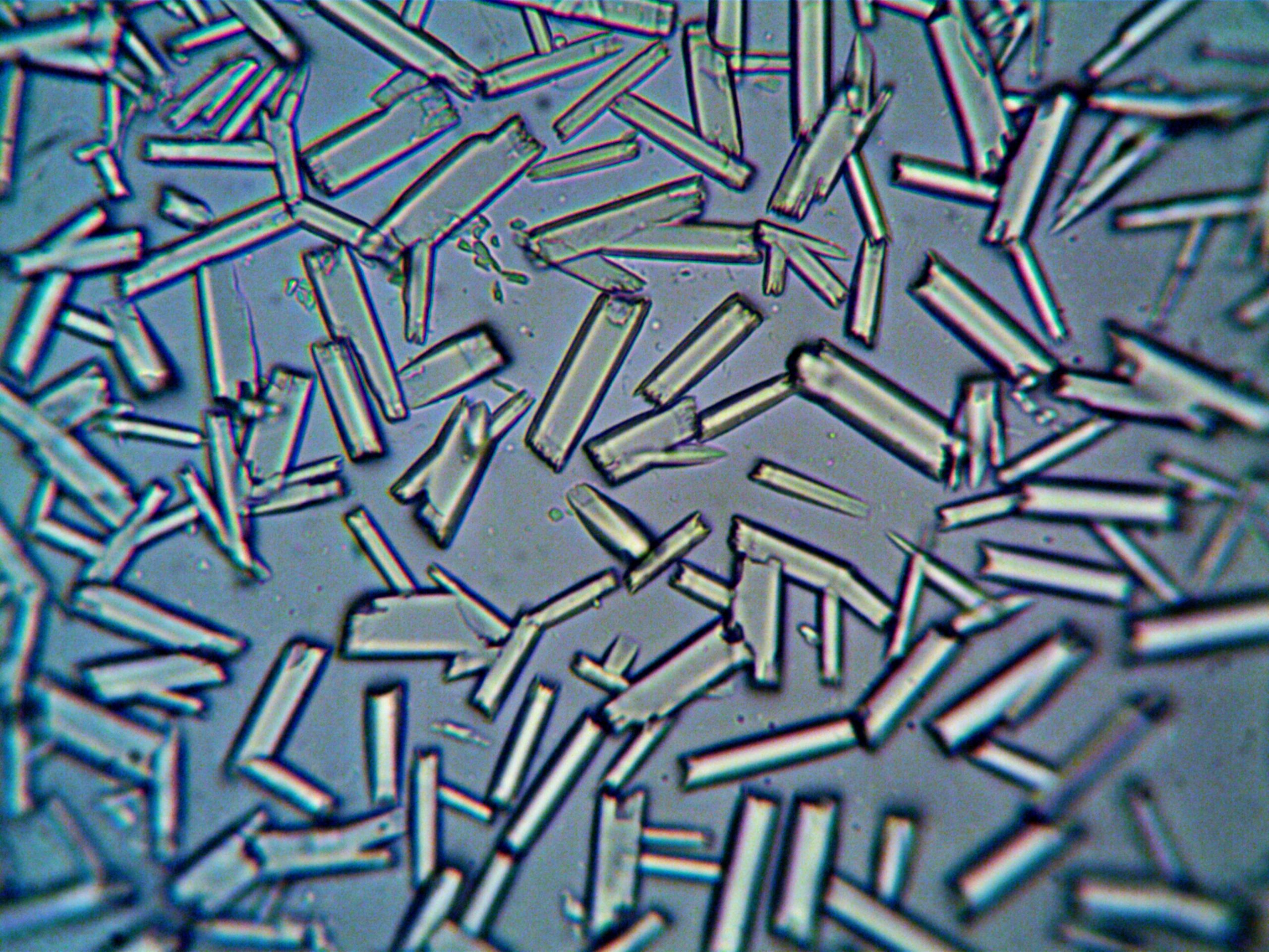 Vue microscopique de structures cristallines détaillées